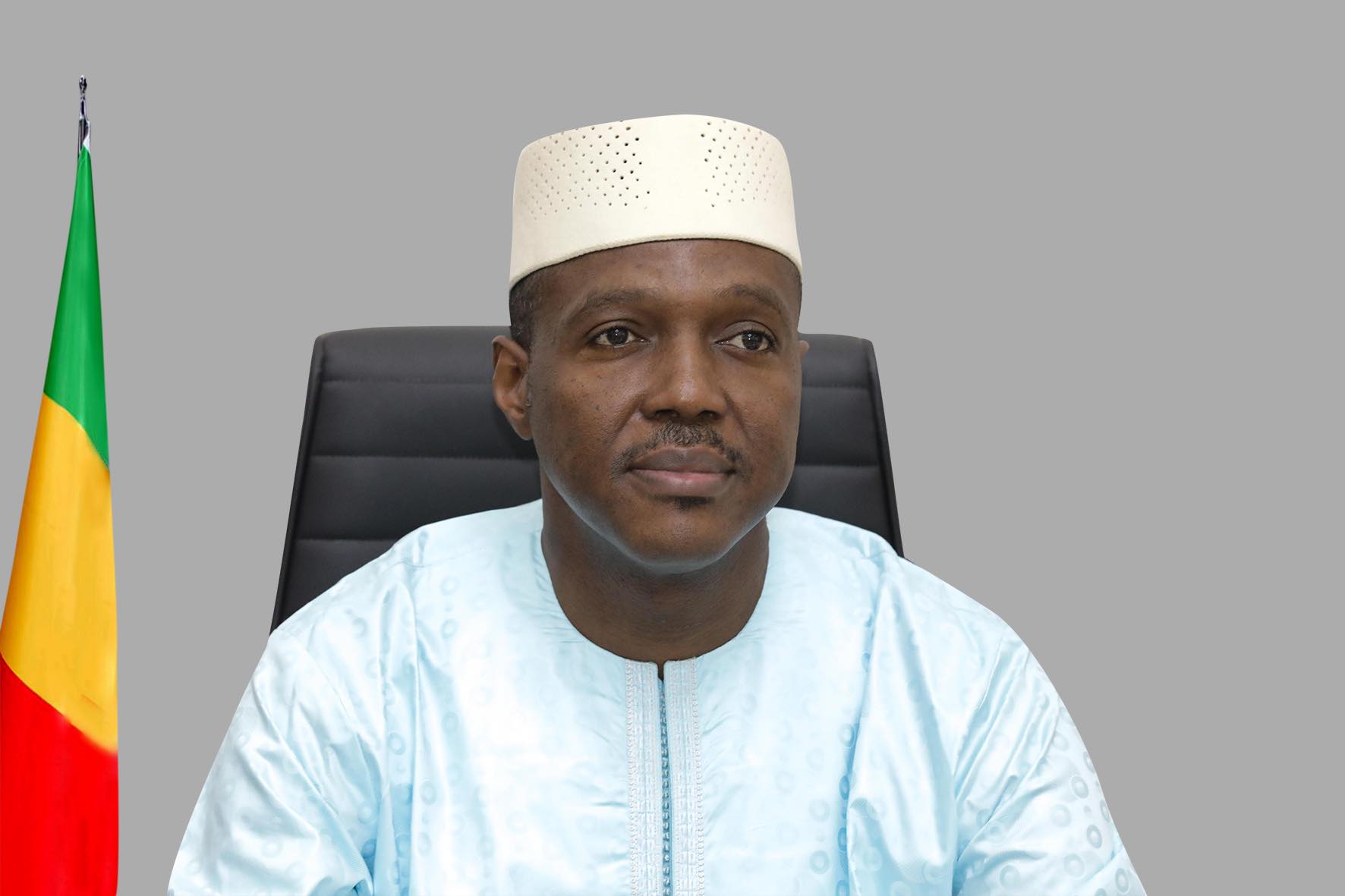 REMANIEMENT DU GOUVERNEMENT : Trois partants, quatre entrants