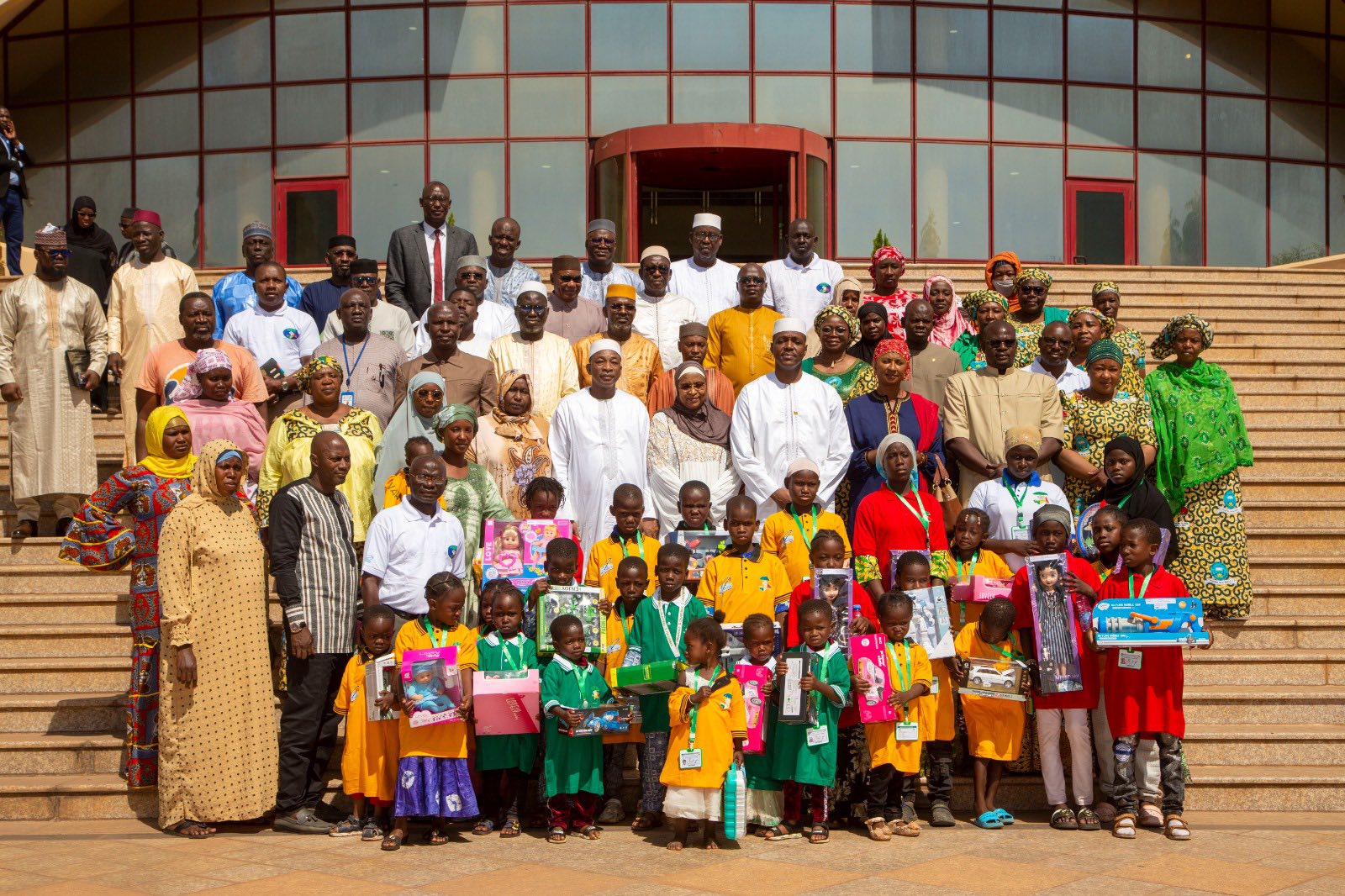 PRISE EN CHARGE DES ENFANTS DES CHAUFFEURS VICTIMES D’ATTAQUES TERRORISTES : L’État honore son engagement